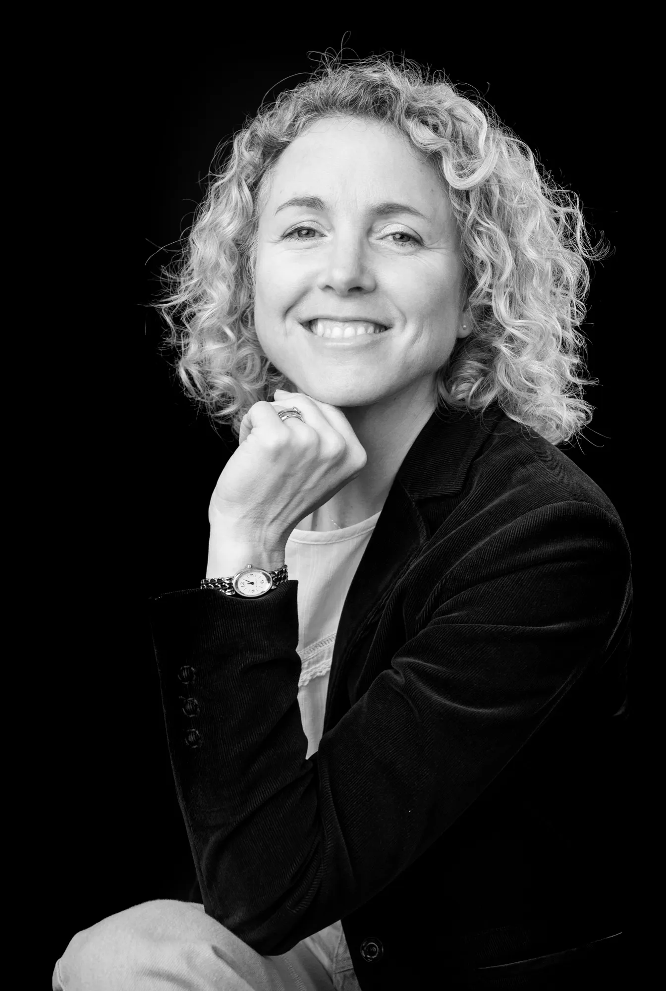 Photograph of a corporate portrait by Virginie Deronchêne, portrait photographer in Walloon Brabant