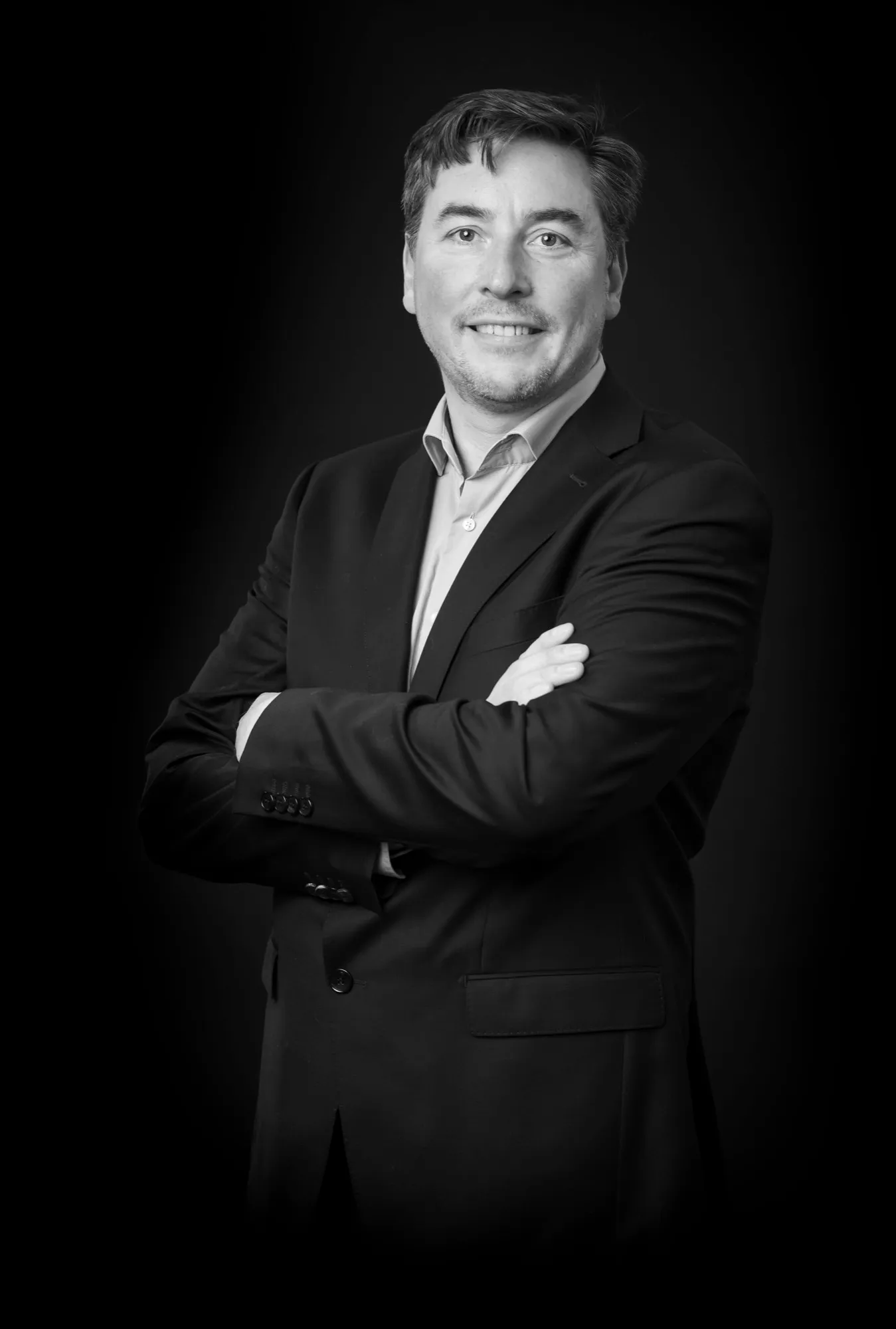 Photograph of a corporate portrait by Virginie Deronchêne, portrait photographer in Walloon Brabant