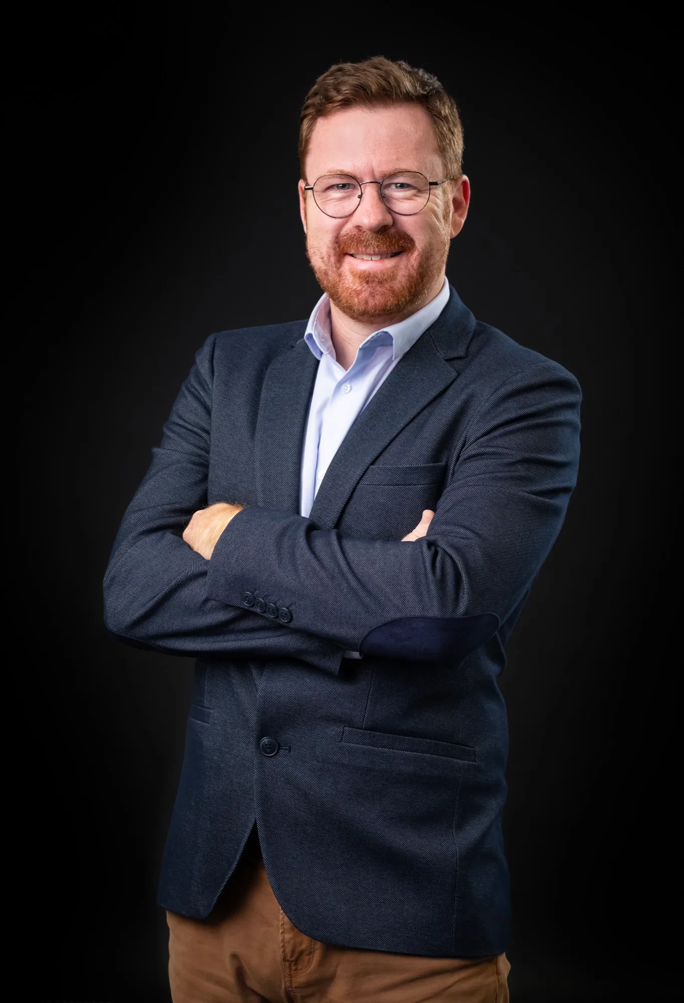 Photograph of a corporate portrait by Virginie Deronchêne, portrait photographer in Walloon Brabant