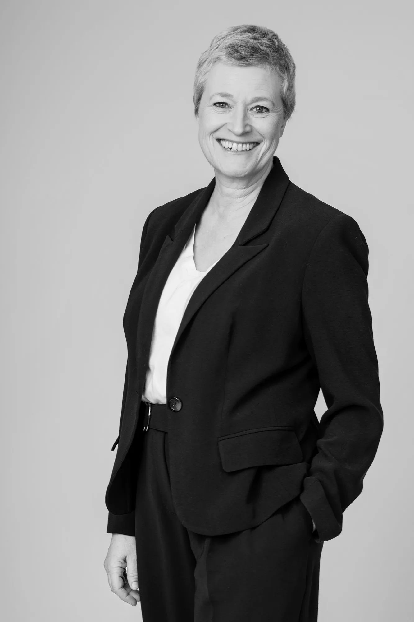 Photograph of a corporate portrait by Virginie Deronchêne, portrait photographer in Walloon Brabant