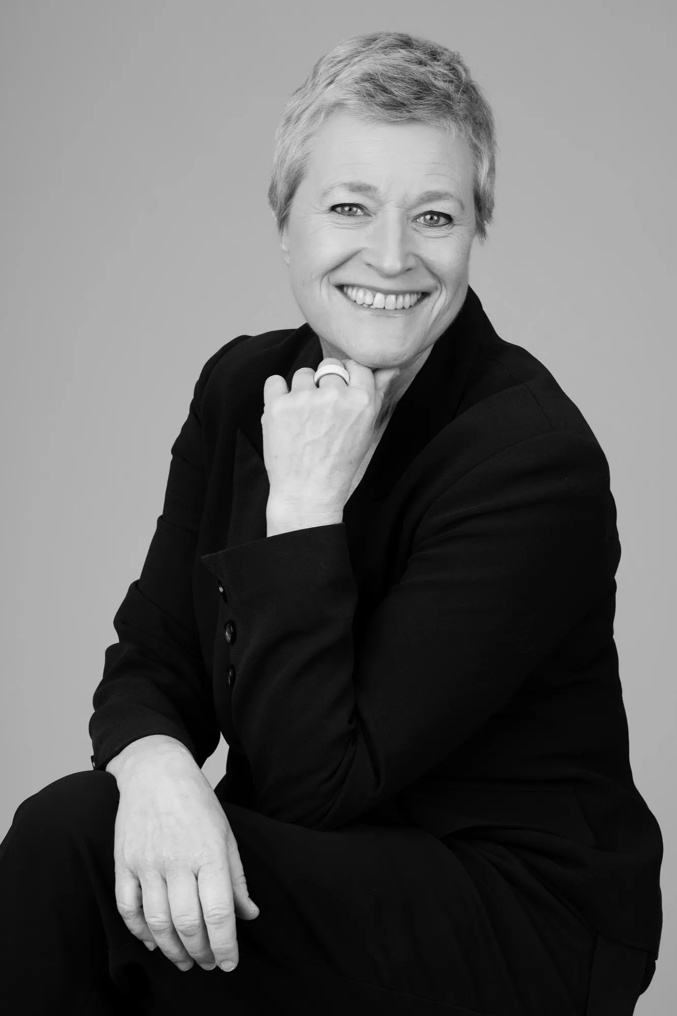 Photograph of a corporate portrait by Virginie Deronchêne, portrait photographer in Walloon Brabant