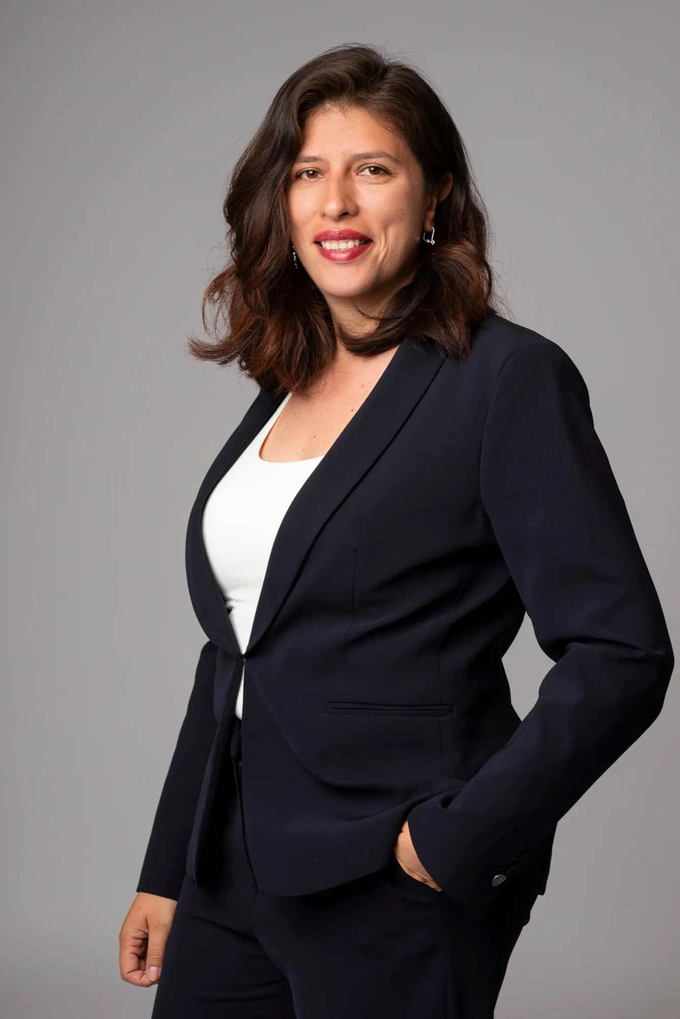 Photograph of a corporate portrait by Virginie Deronchêne, portrait photographer in Walloon Brabant