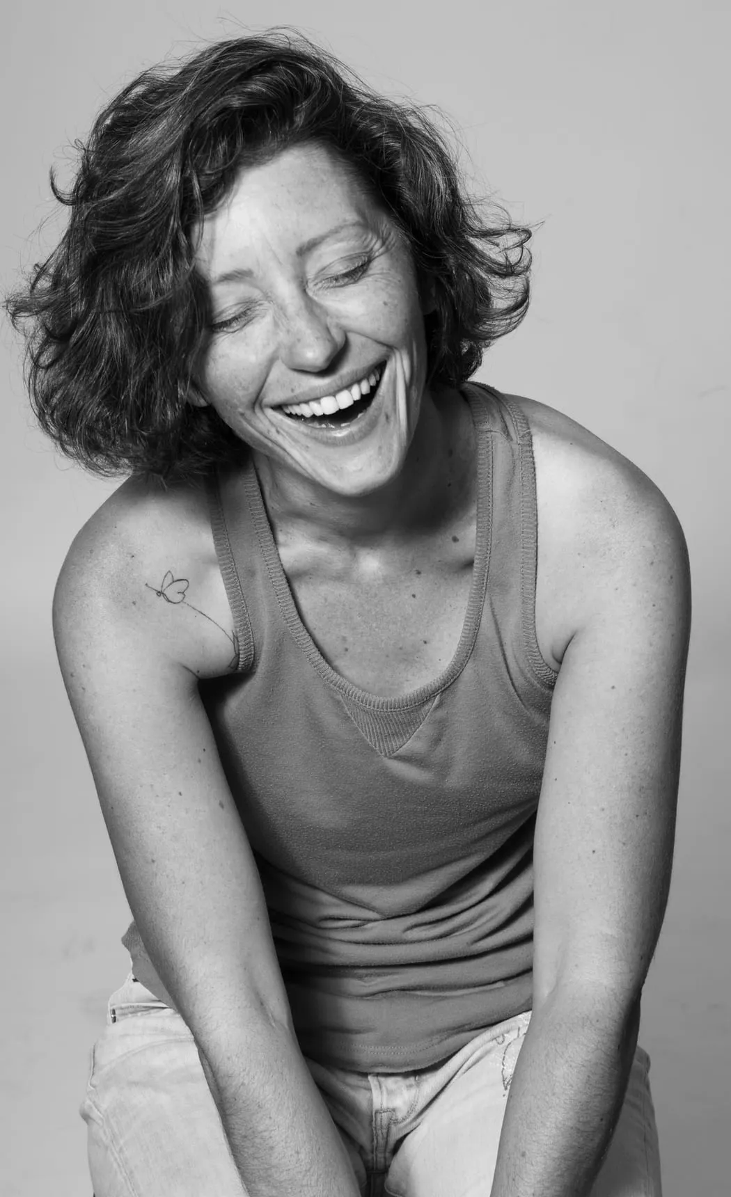 Photograph of a self-esteem session by Virginie Deronchêne, portrait photographer in Walloon Brabant