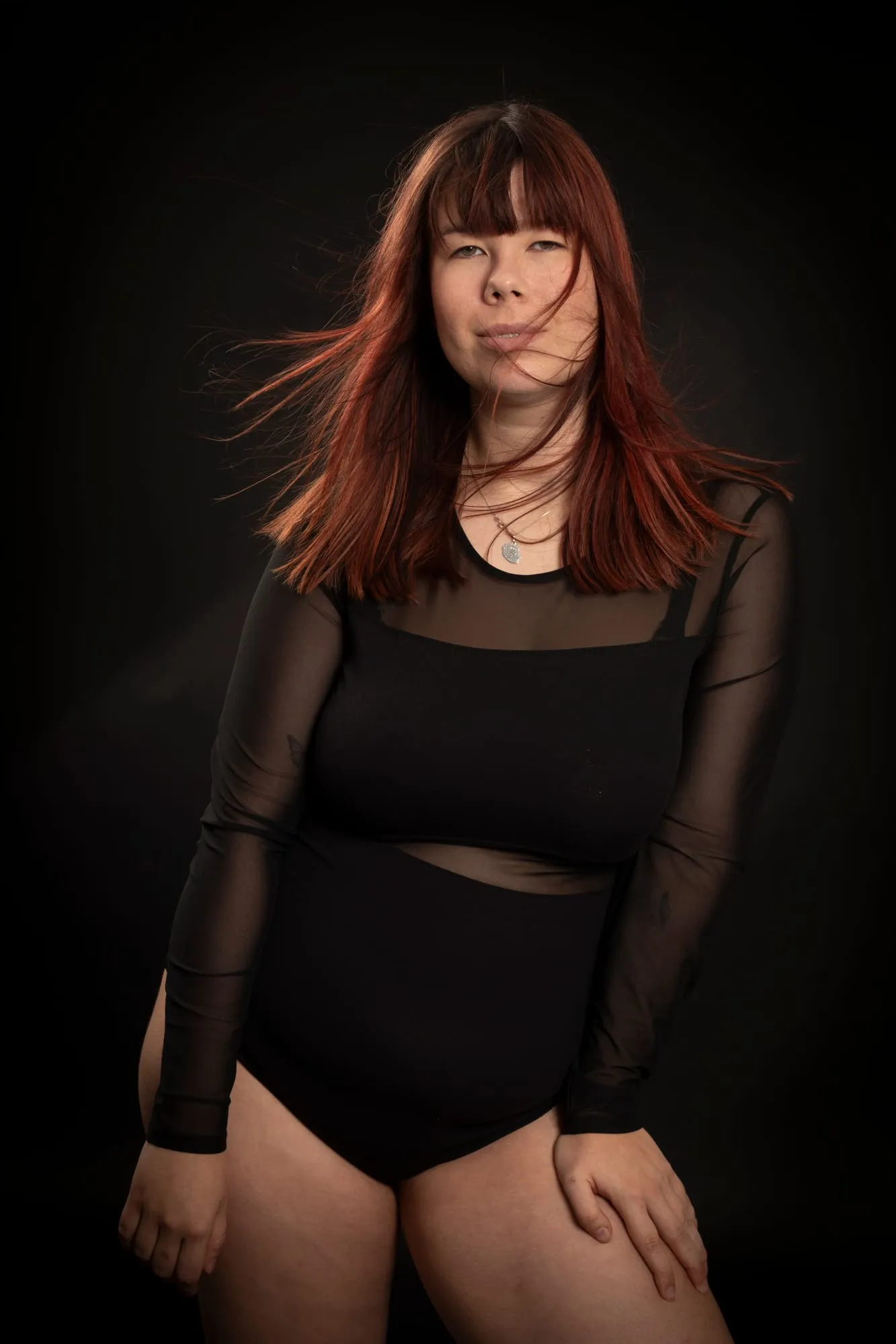 Photograph of a self-esteem session by Virginie Deronchêne, portrait photographer in Walloon Brabant