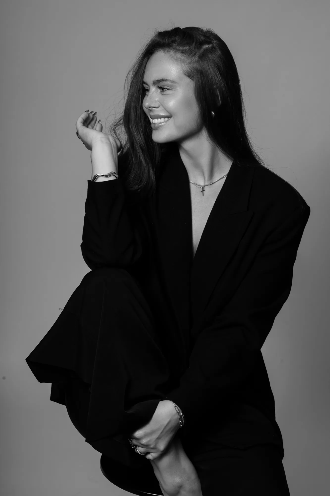 Photograph of a studio portrait by Virginie Deronchêne, portrait photographer in Walloon Brabant