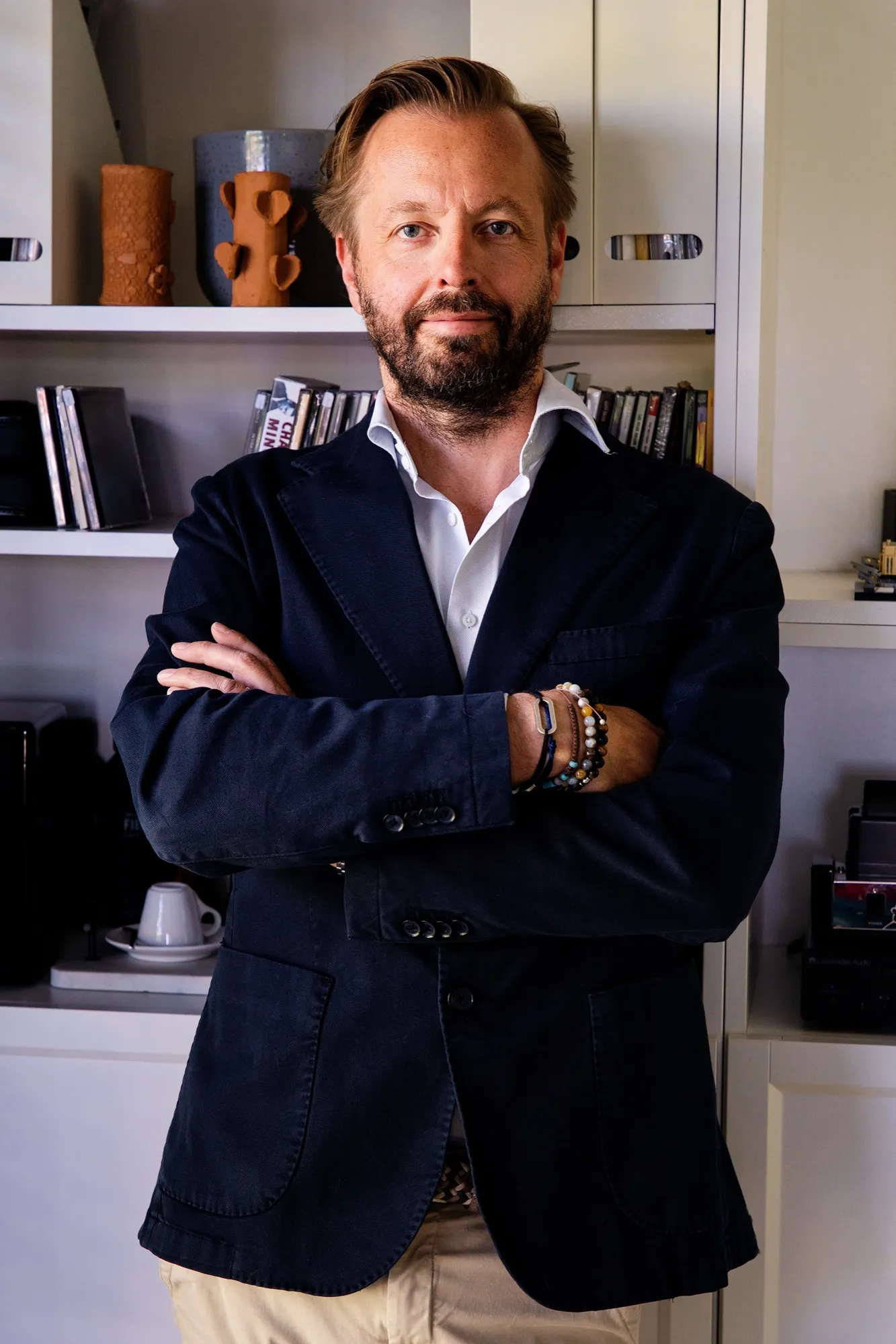 Photograph of a corporate portrait by Virginie Deronchêne, portrait photographer in Walloon Brabant