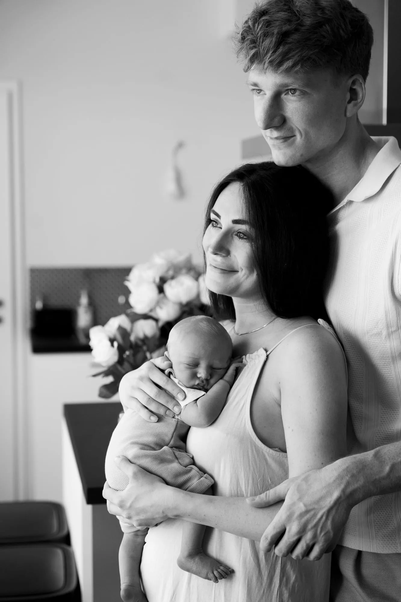 Photograph of a newborn session by Virginie Deronchêne, portrait photographer in Walloon Brabant